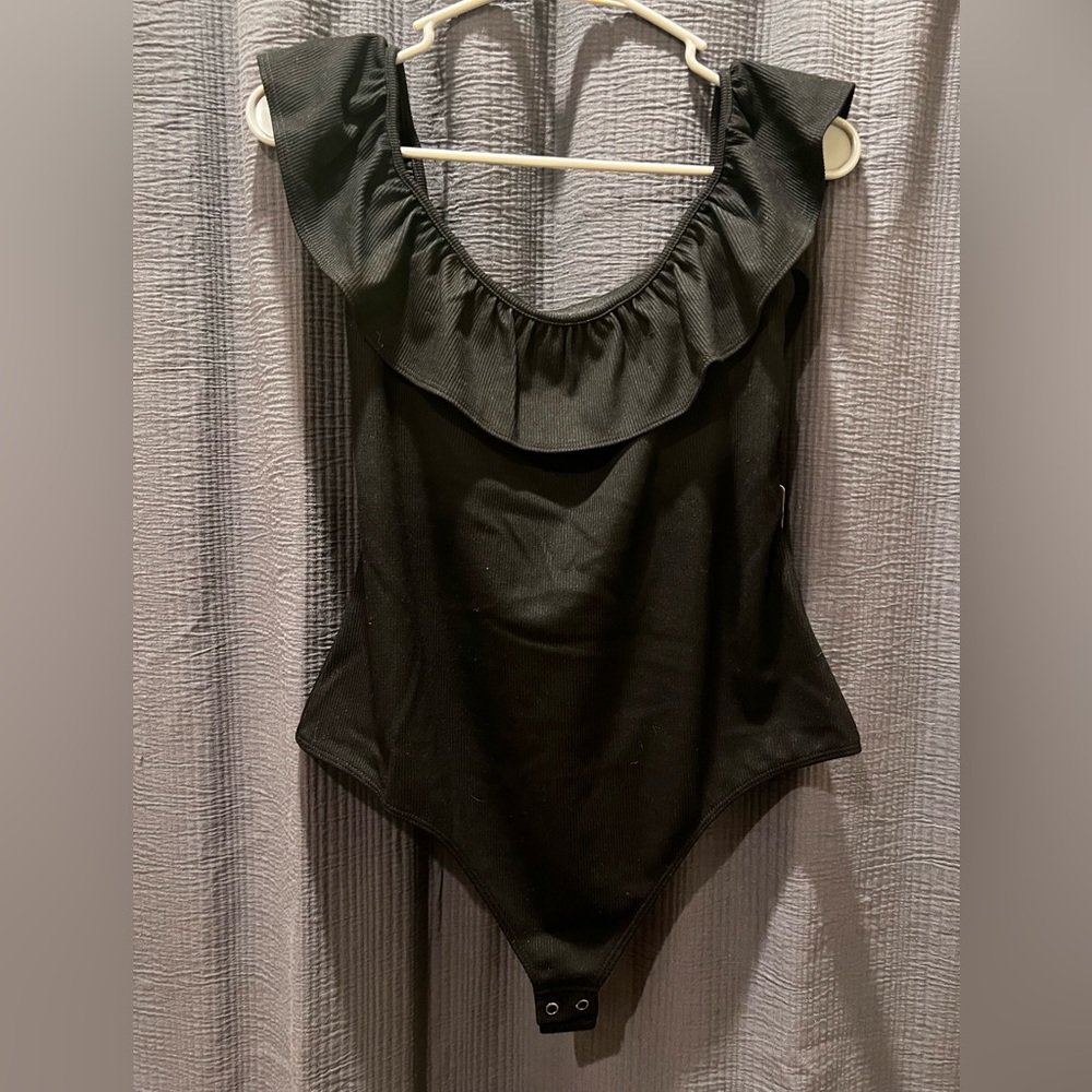 Express off-shoulder Black Bodysuit Large NWT